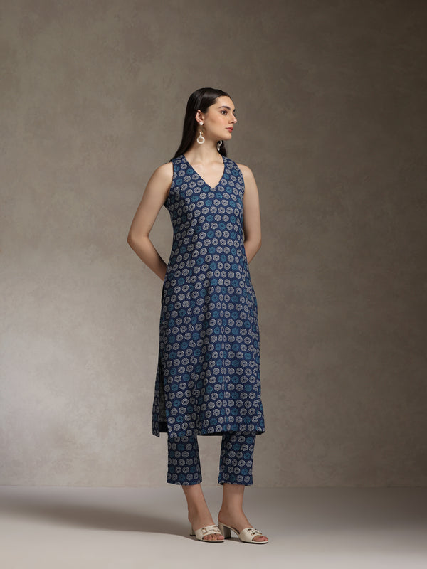 Khushal K Women Ethnic Motifs Printed V-Neck Pure Cotton Kurta set