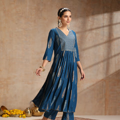 Ethnic Motifs Printed Thread Work Kurta With Trousers & Dupatta