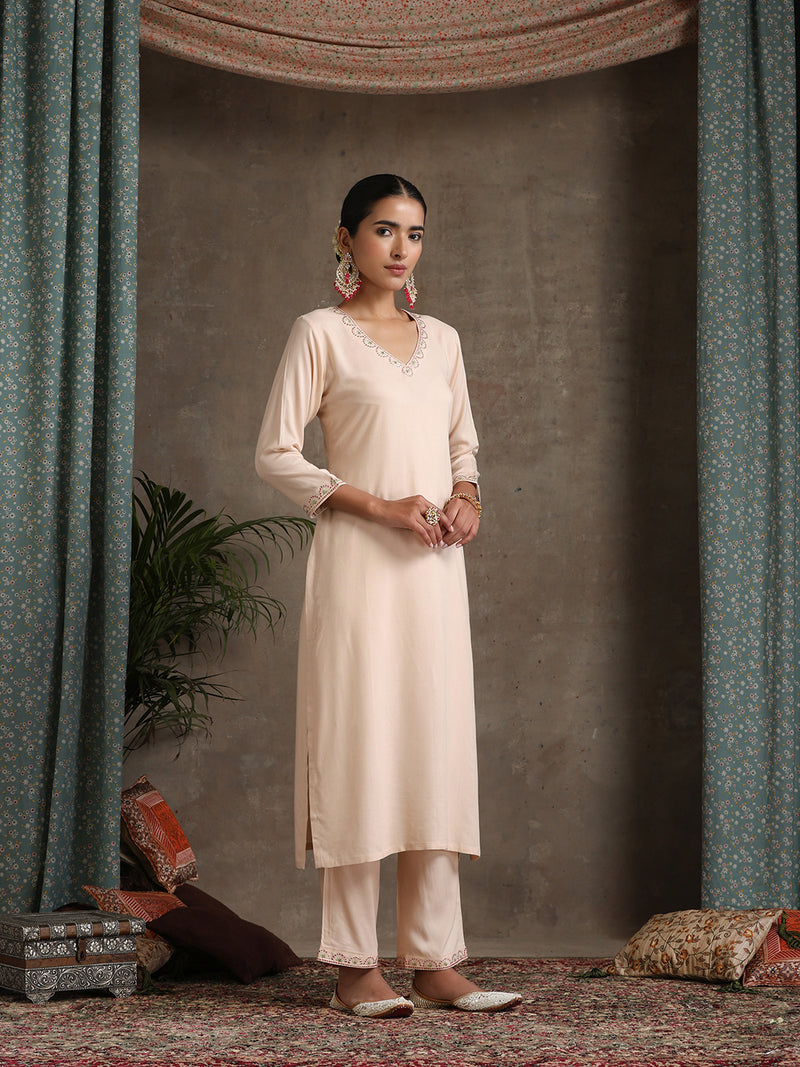 Khushal K Women Embroidered Regular Thread Work Kurta set