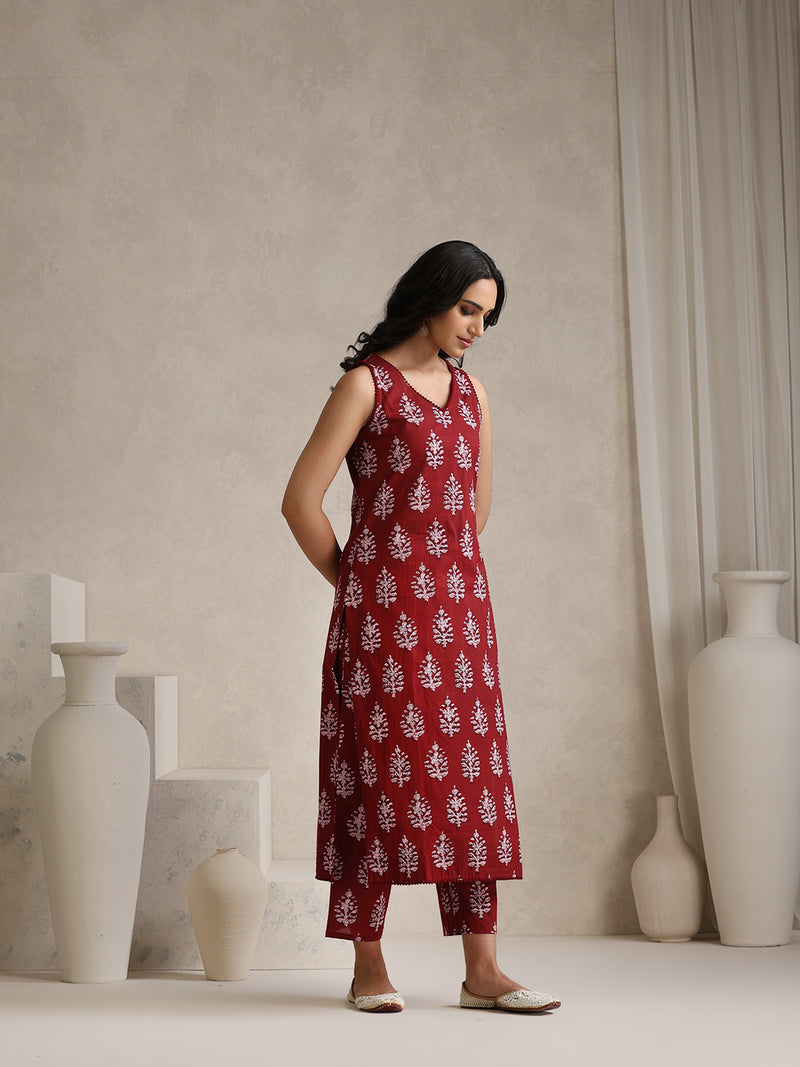 Khushal K Floral Printed V-Neck Pure Cotton Kurta set