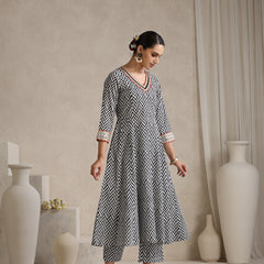 Khushal K Women Chevron Printed Cotton Anarkali Kurta set