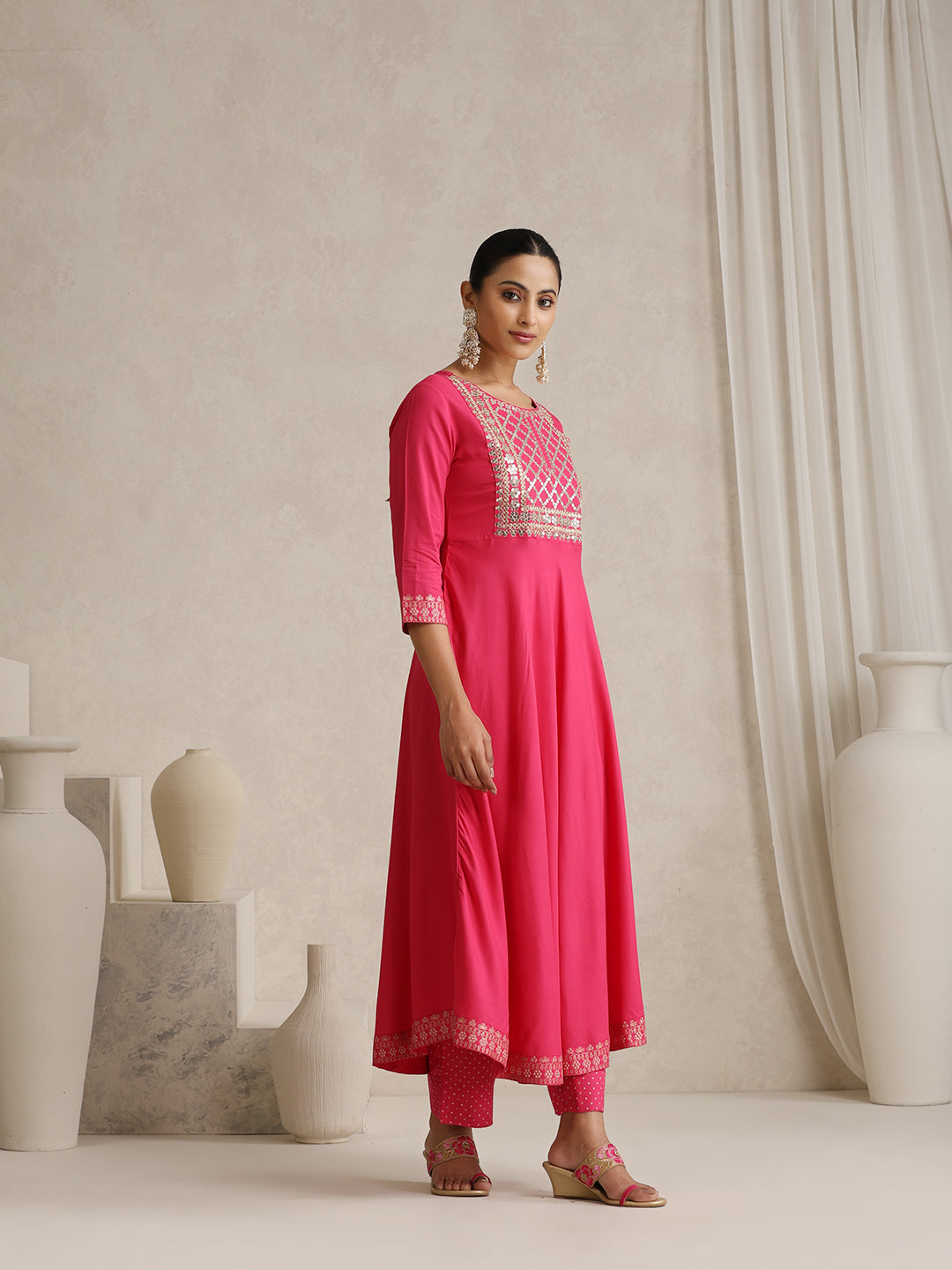 Floral Yoke Design V-Neck Thread Work A-Line Kurta With Trousers And Dupatta