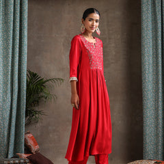 Khushal K Floral Yoke Design Regular Thread Work Kurta set