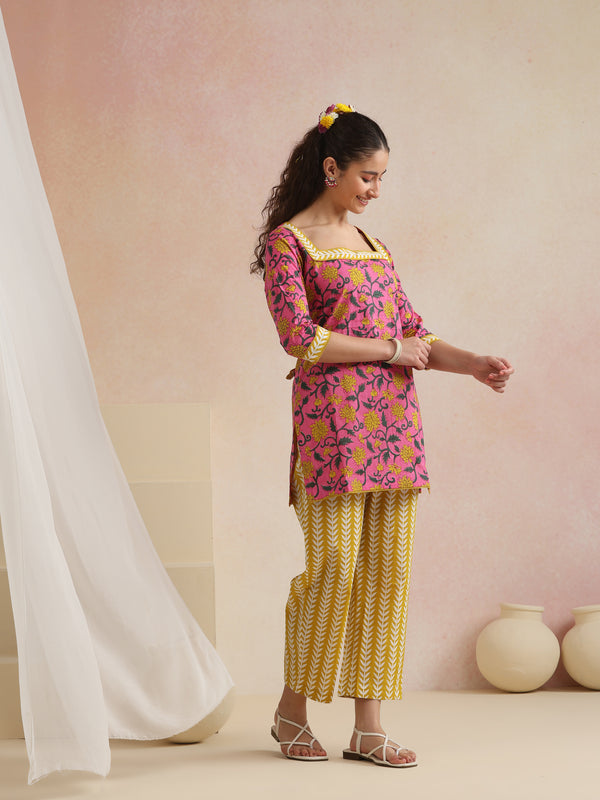 Khushal K Women Co-Ords Set - Pink