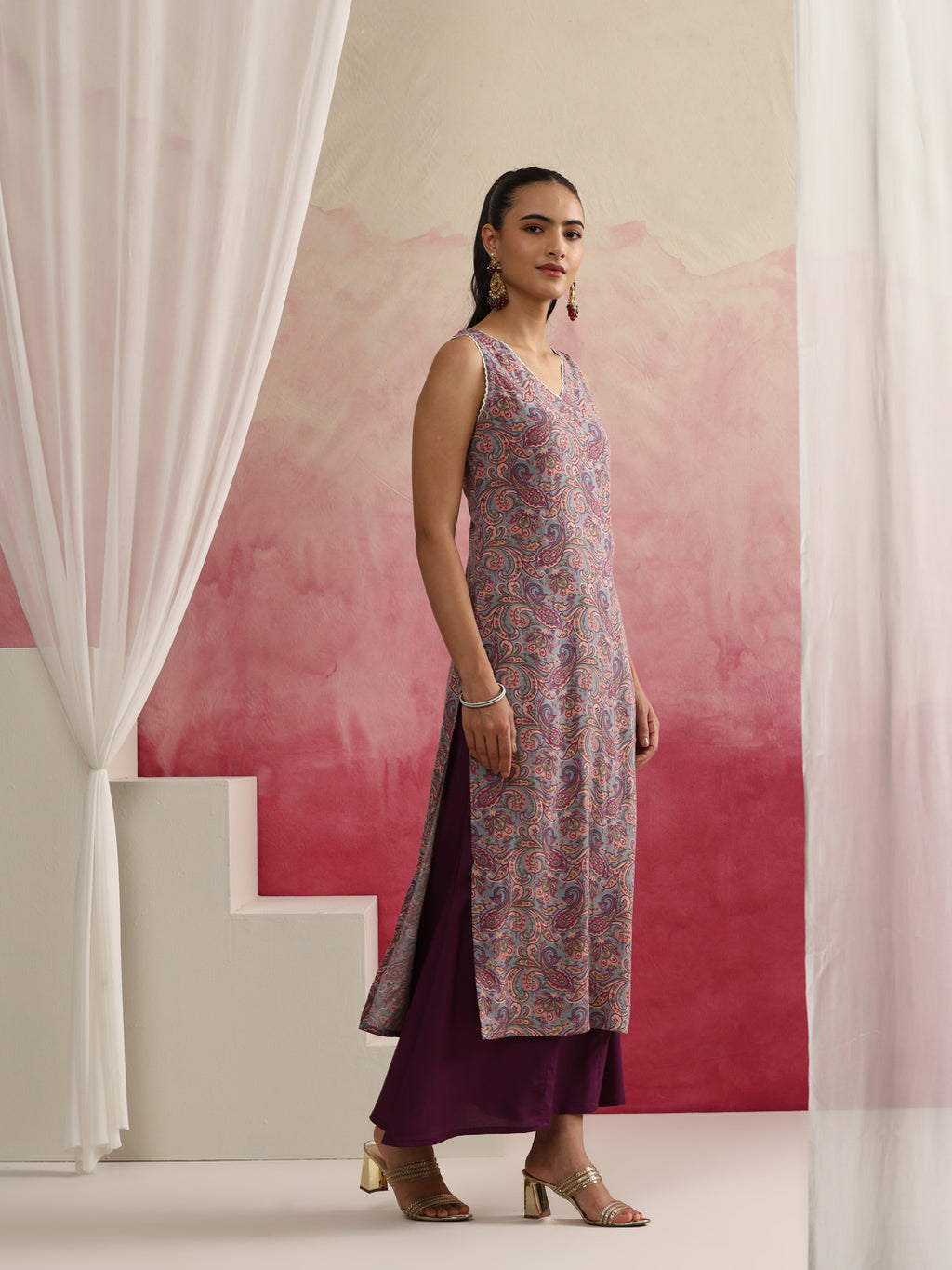 Paisley Printed Sleeveless Straight Kurta with Palazzos & Dupatta
