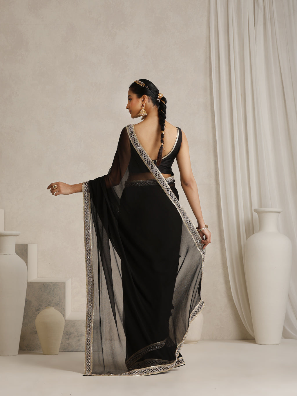 Embellished Zari Poly Chiffon Fashion Saree'