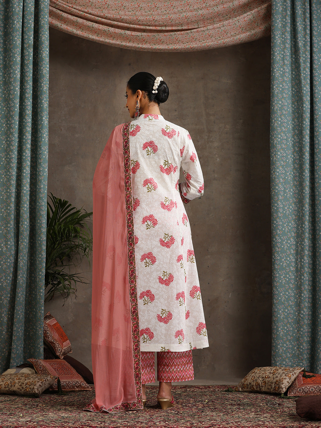 Floral Printed Mandarin Collar Pure Cotton A-Line Kurta With Palazzos & Dupatta