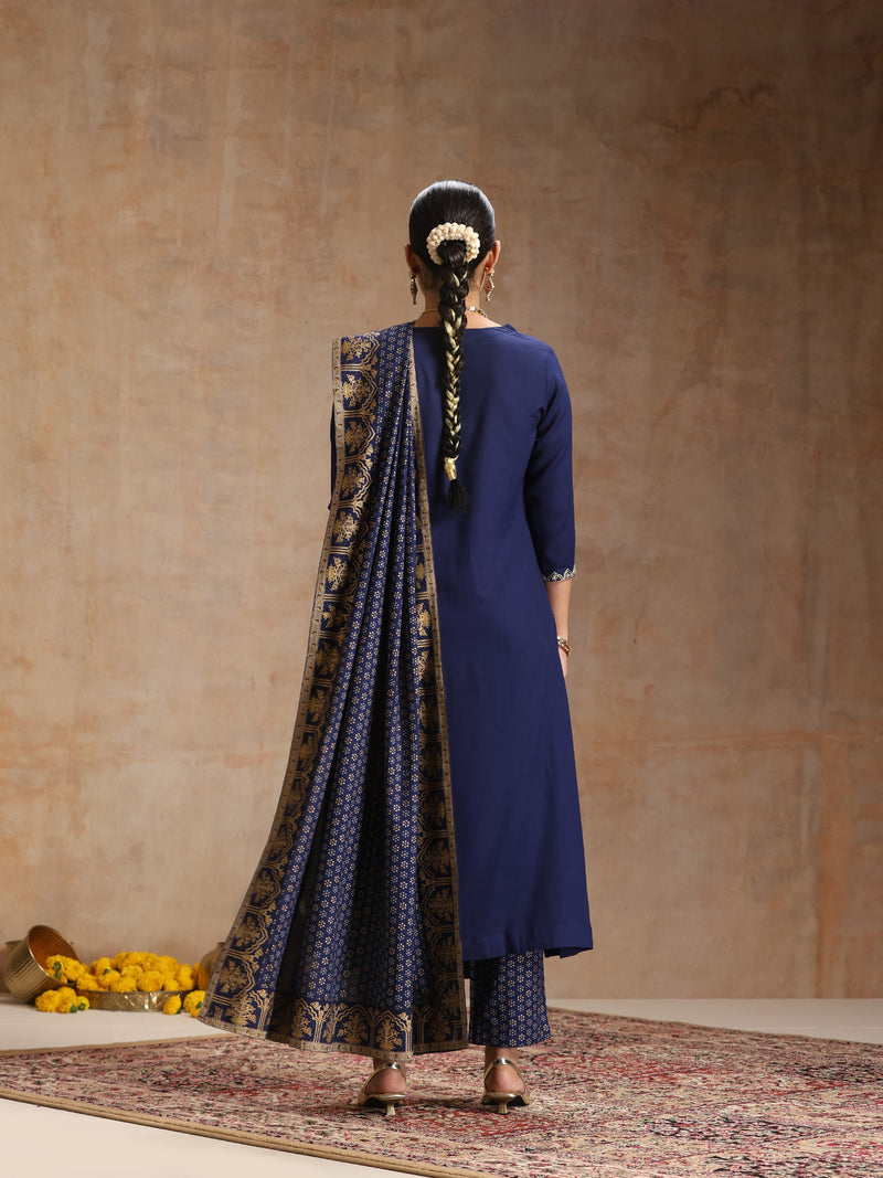 Ethnic Motifs Embroidered V-Neck Thread Work Kurta With Trousers & Dupatta
