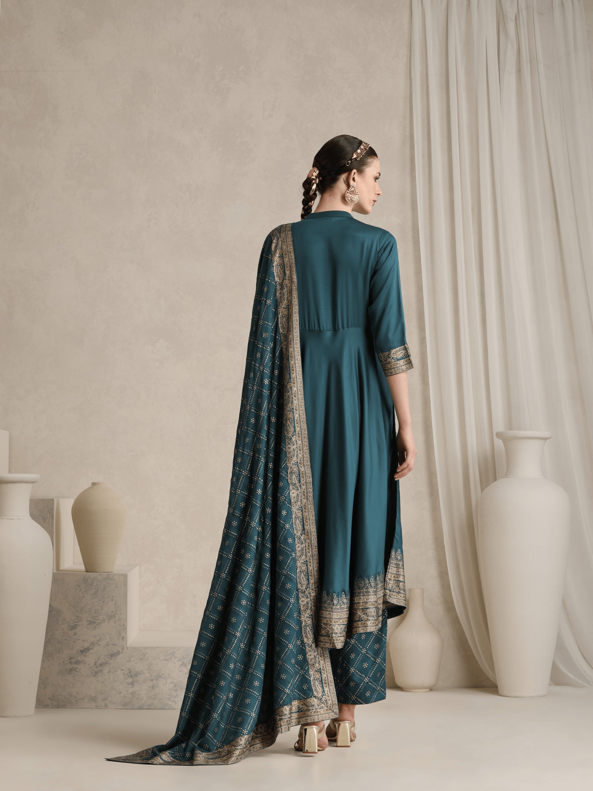 Ethnic Motifs Printed Mandarin Collar A-Line Kurta With Trousers And Dupatta