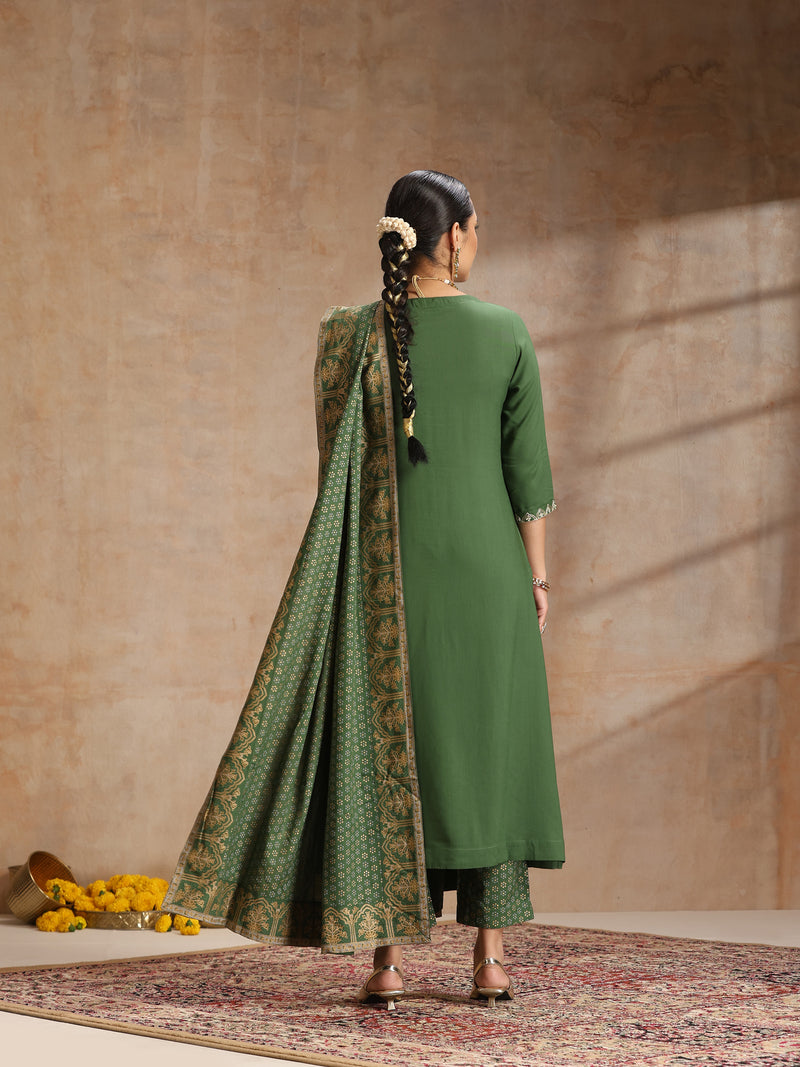 Ethnic Motifs Embroidered V-Neck Thread Work Kurta With Trousers & Dupatta