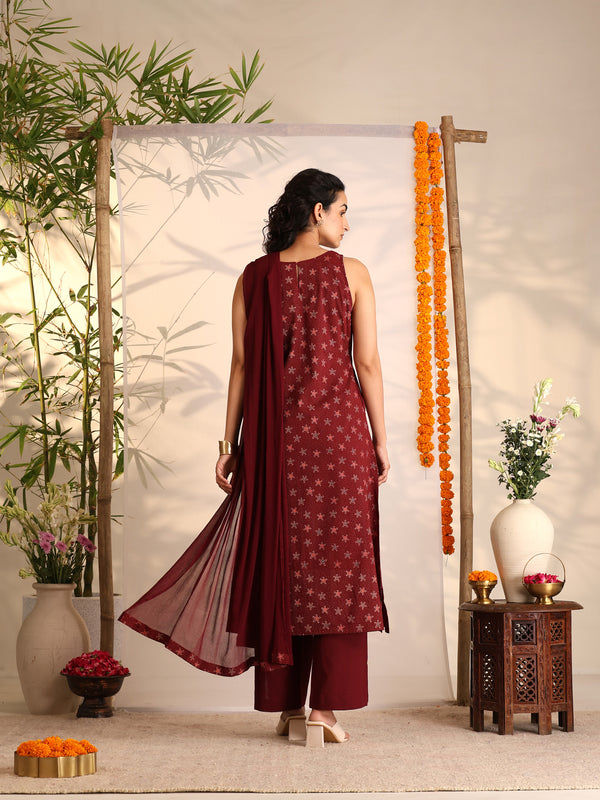 Khushal K Women Cotton kurta and palazzo with dupatta set - Maroon