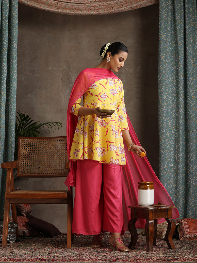 Khushal K Women Floral Printed Yellow Regular Pure Cotton Kurta set