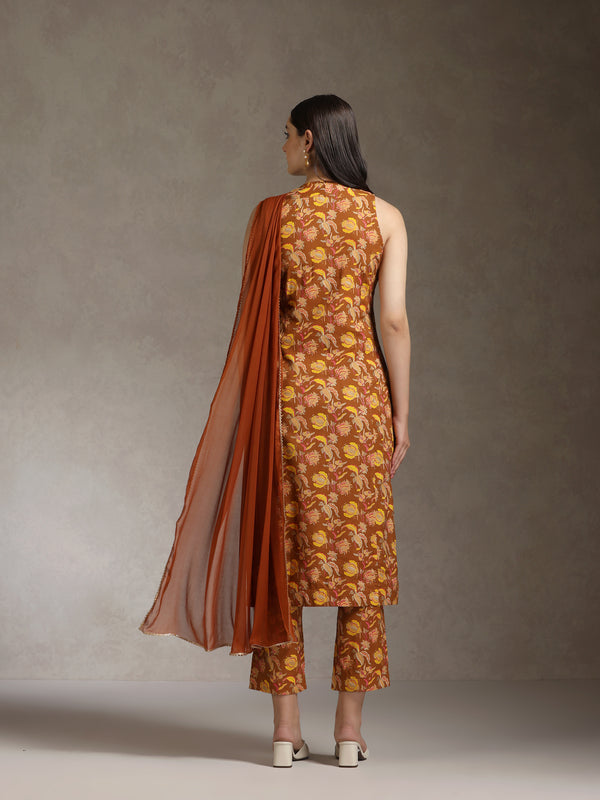 Khushal K Women Floral Printed Sleeveless Pure Cotton Kurta Set