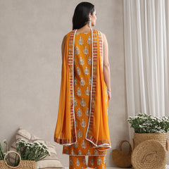 Khushal K Floral Printed V-Neck Pure Cotton Straight Kurta set