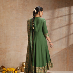 Women Solid Anarkali Kurta with Trousers & Dupatta