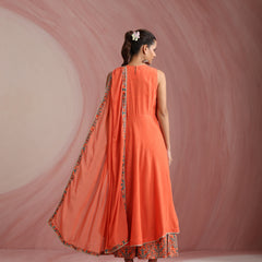 Ethnic Motifs Embroidered Round Neck Thread Work Kurta With Palazzos & Dupatta