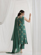 Foil Printed Sweetheart Neck Kurta With Trousers & Dupatta