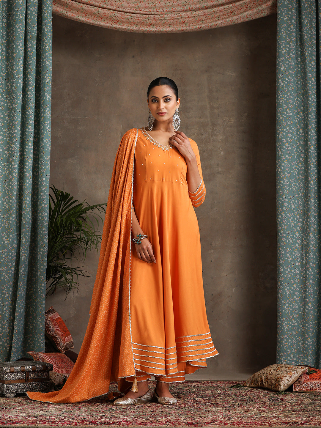 Floral Embroidered V-Neck Thread Work A-Line Kurta With Trousers And Dupatta