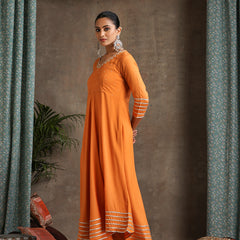 Floral Embroidered V-Neck Thread Work A-Line Kurta With Trousers And Dupatta