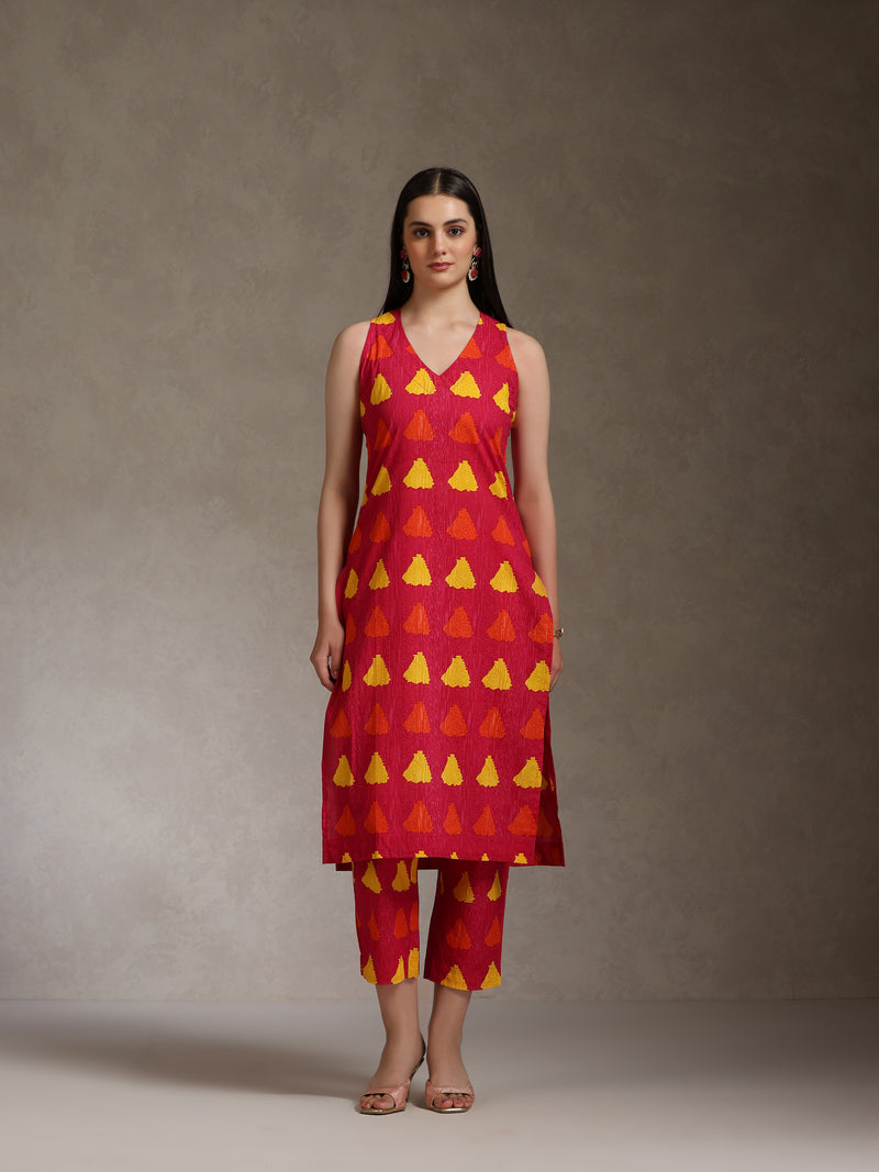Khushal K Women Geometric Printed Cotton Kurta set