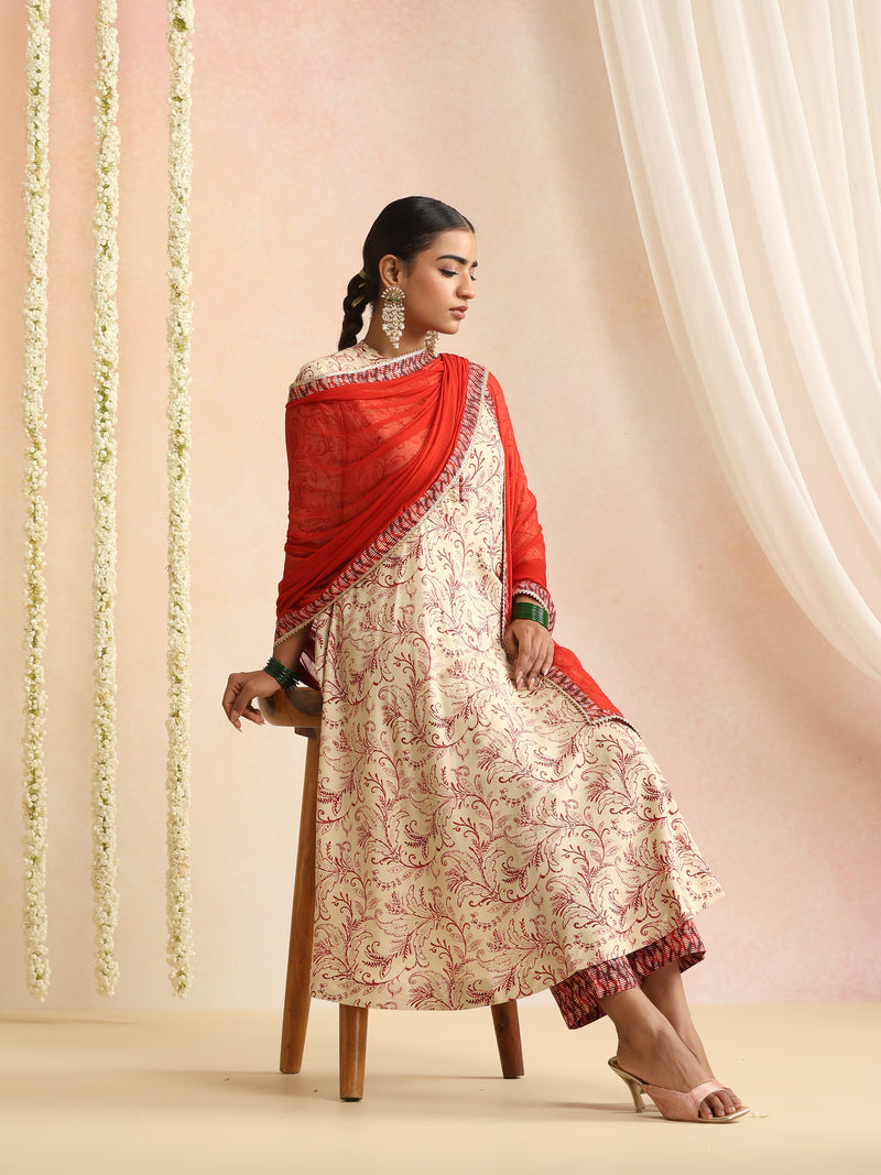 Women Floral Printed Regular Kurta With Trousers & Dupatta