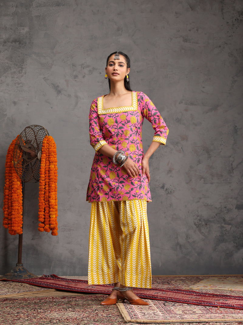 Khushal K Women Cotton Kurta Farsi Salwar Set - Pink