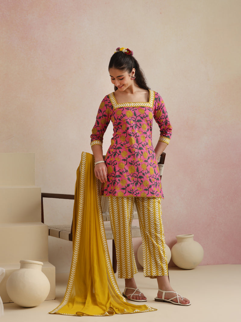 Khushal K Women Cotton Kurta Palazzo Dupatta Set - Pink