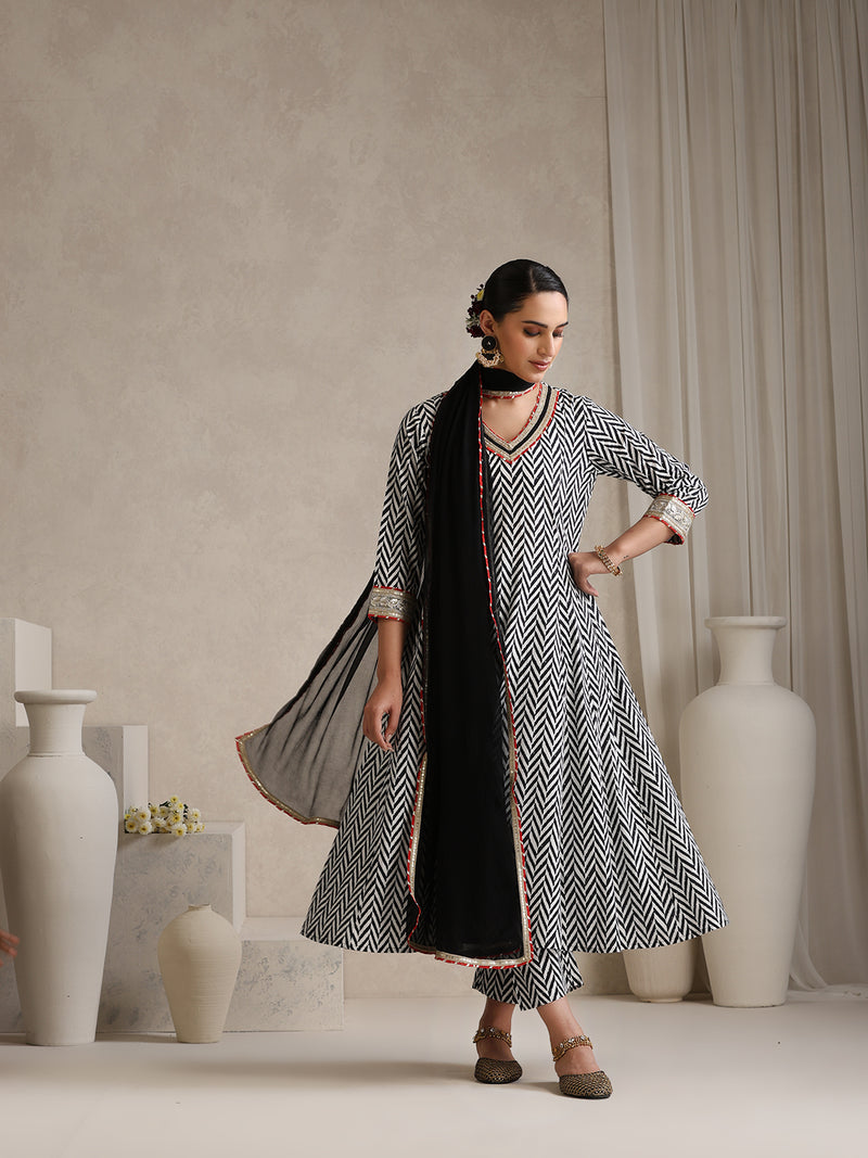 Khushal K Women Chevron Printed Cotton Anarkali Kurta set
