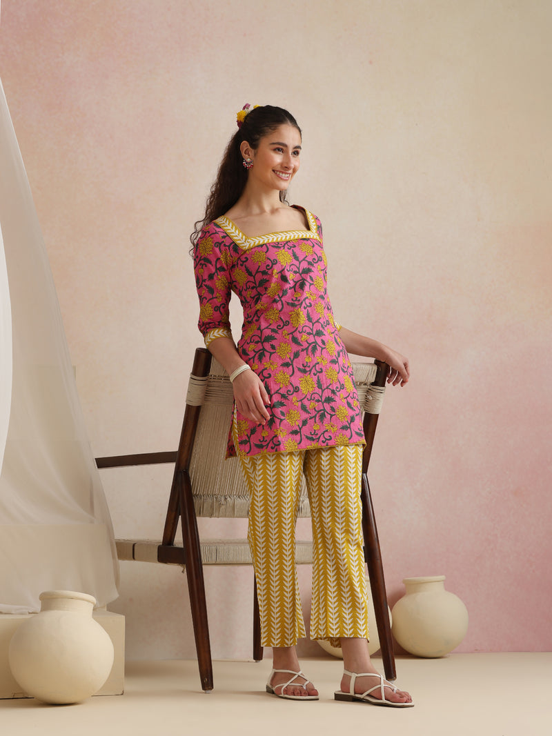 Khushal K Women Co-Ords Set - Pink