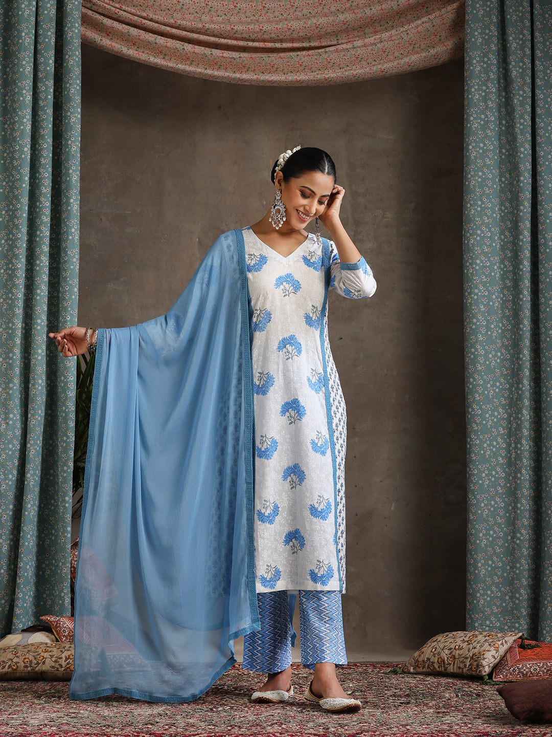 Women Floral Printed Cotton Kurta with Palazzo & Dupatta
