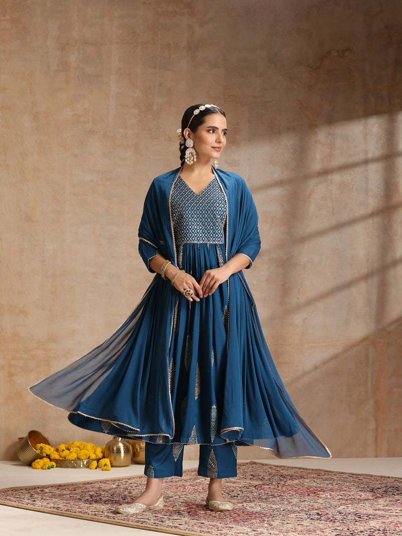 Ethnic Motifs Printed Thread Work Kurta With Trousers & Dupatta