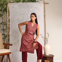 Khushal K Women Cotton kurta With Pant set - Maroon