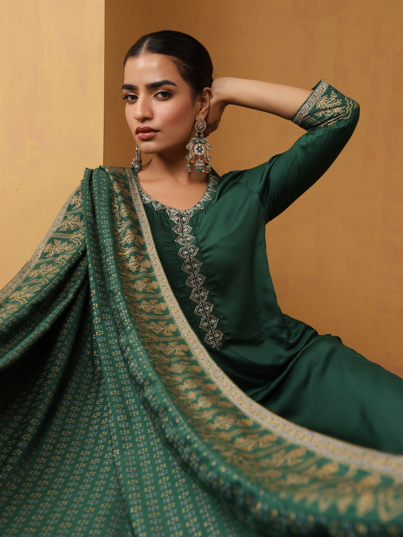 Khushal K Ethnic Motifs Embroidered Zari Notch Neck Straight Kurta set