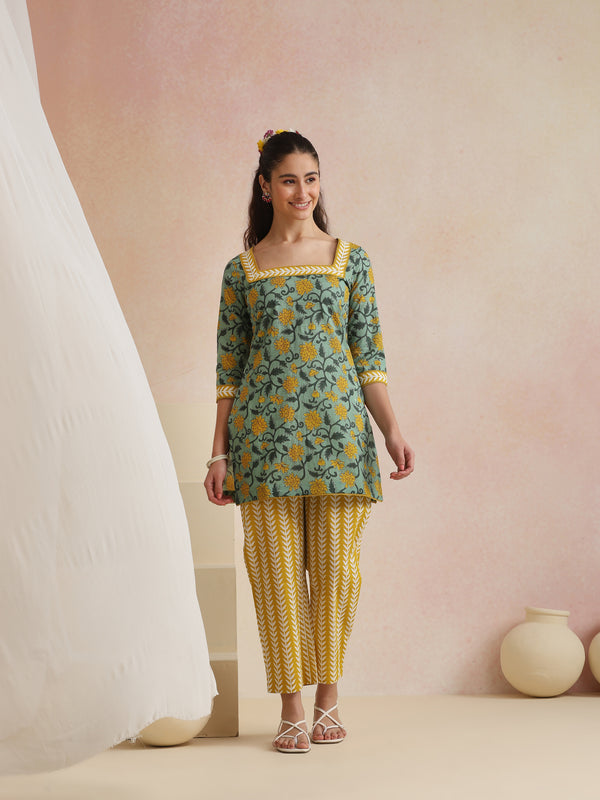 Khushal K Women Co-Ords Set - Green