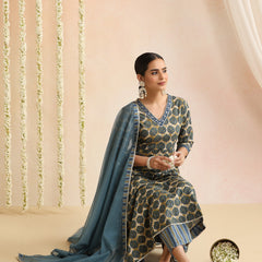 Women Ethnic Motifs Thread Work Pure Cotton Kurta with Trousers & Dupatta