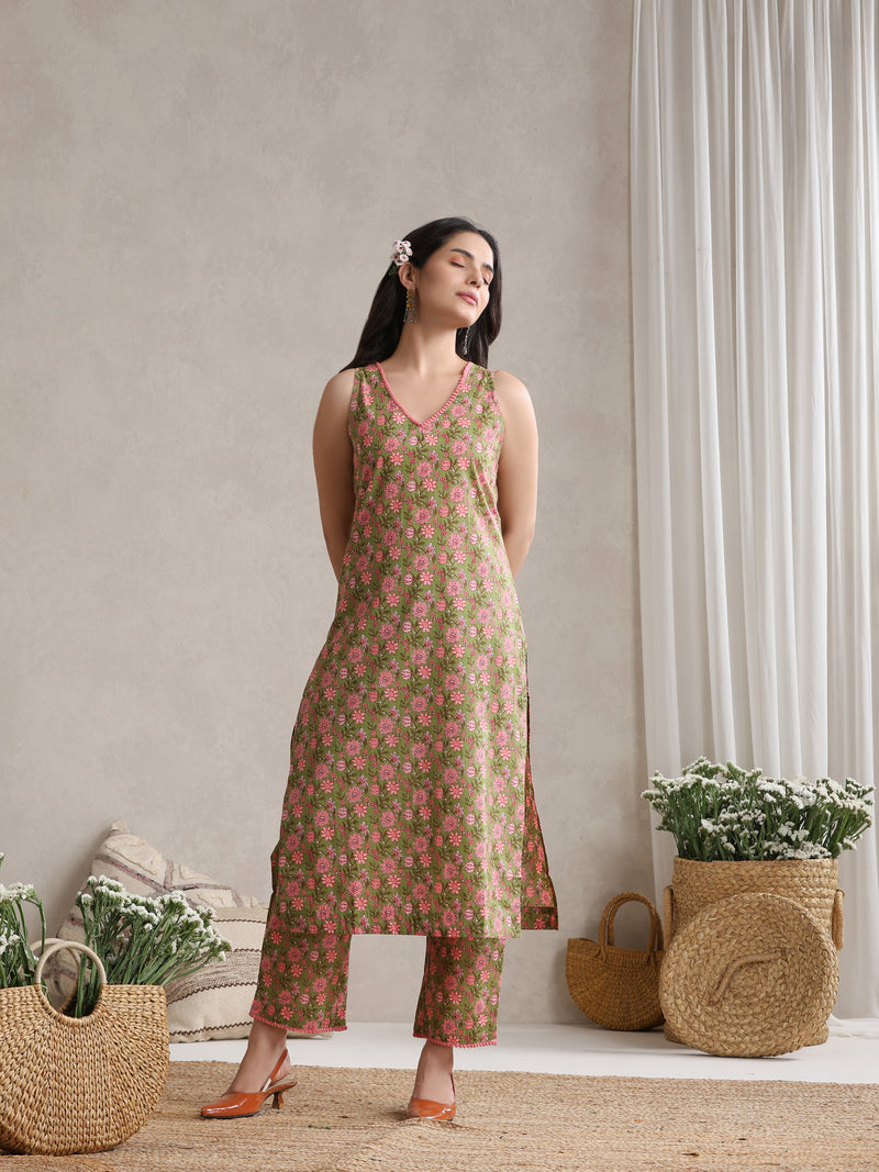 Women Floral Printed Regular Pure Cotton Kurta with Palazzos