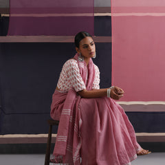 Women Cotton Pink Linen Printed Saree