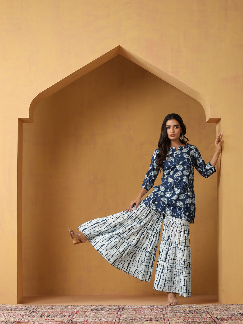 Khushal K Women Paisley Printed Cotton Kurta set