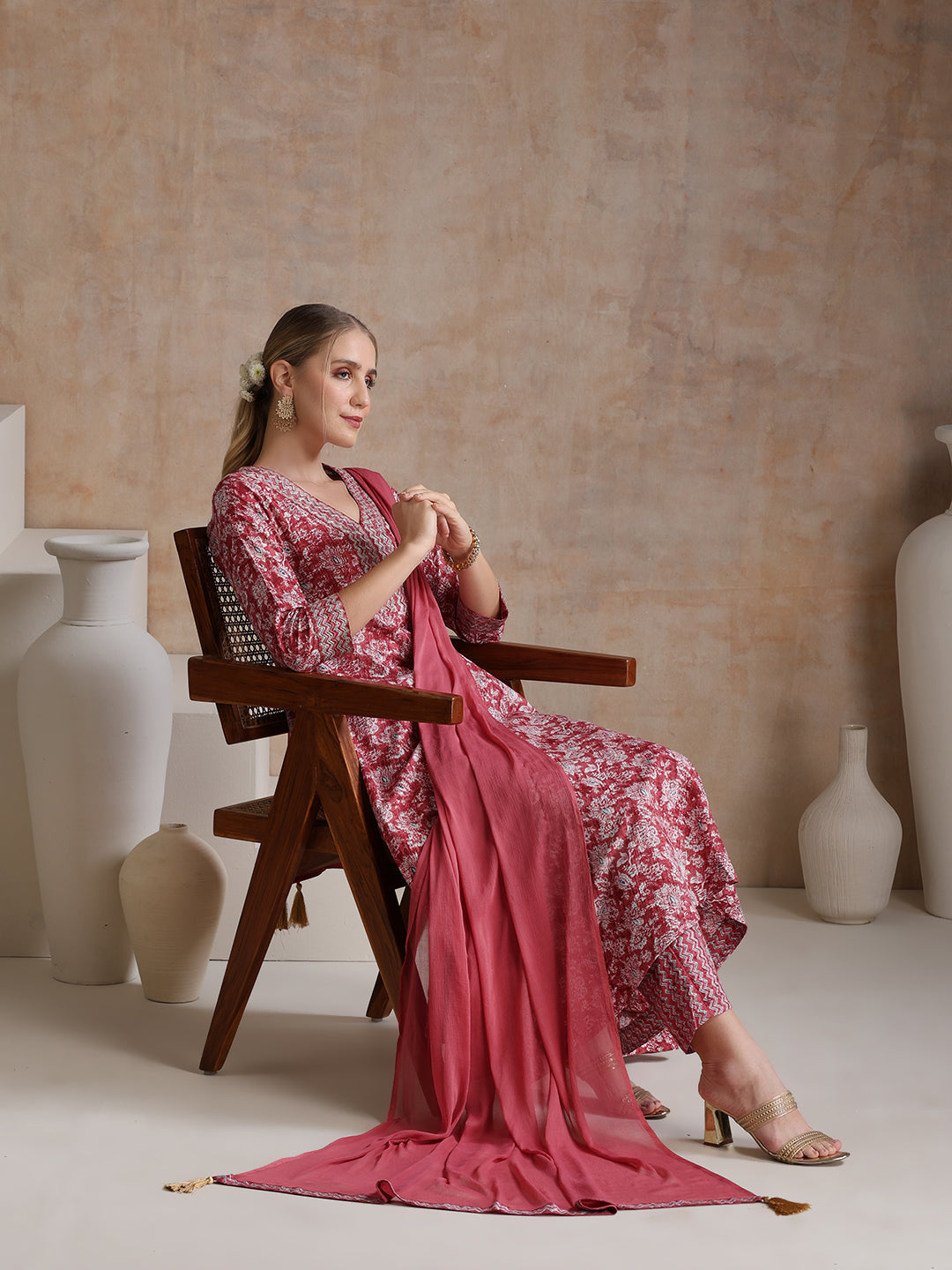 Floral Printed V Neck A Line Pure Cotton Kurta With Trousers & Dupatta