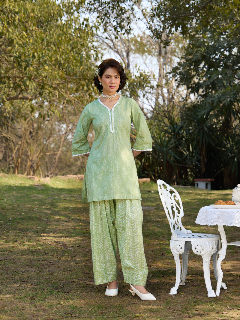 Khushal K Women Printed Regular Pure Cotton green Kurta & Farsi Salwar