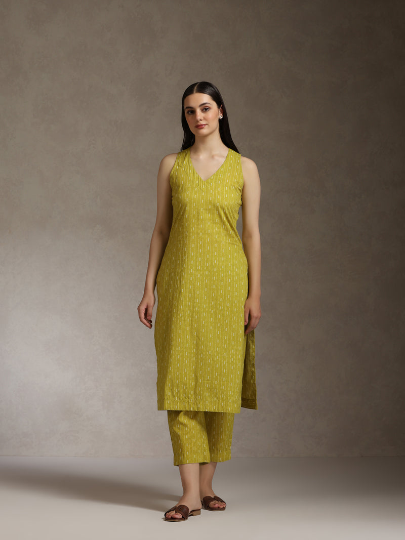 Khushal K Women Geometric Printed Cotton Kurta set