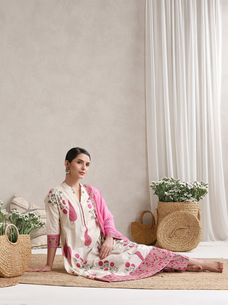 Women Floral Printed Cotton Kurta with Palazzos & Dupatta