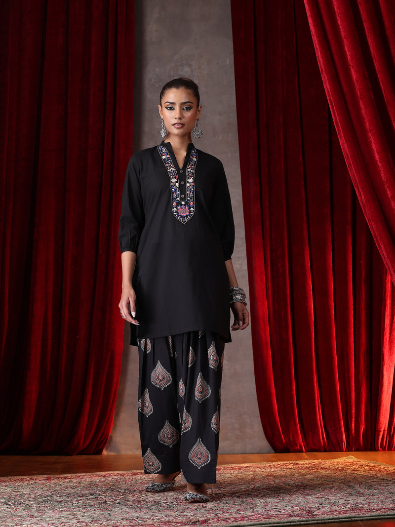 Khushal K Women Cotton kurta and Farsi salwar set - Black