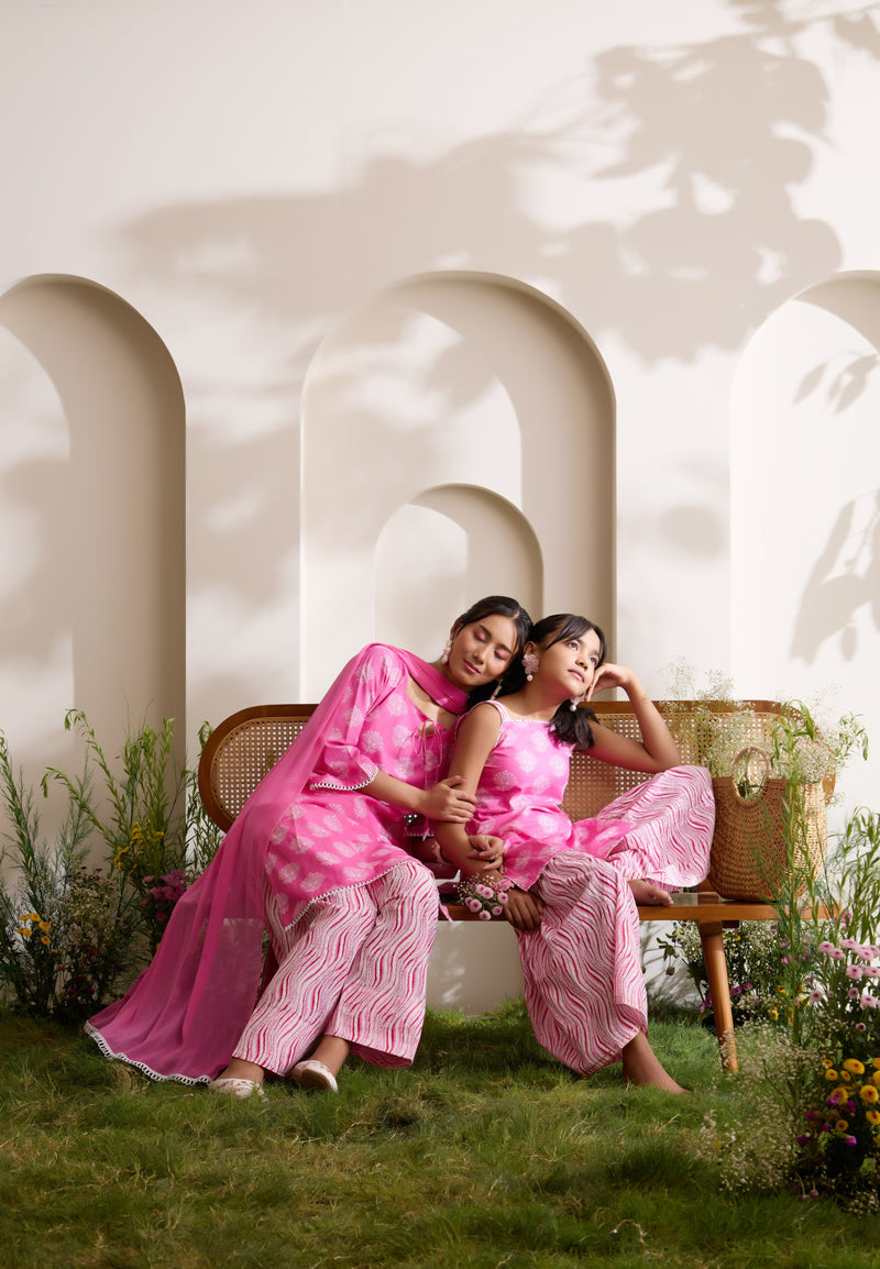Khushal K Women Cotton Kurti And Farshi Salwar  With Dupatta Set - Pink
