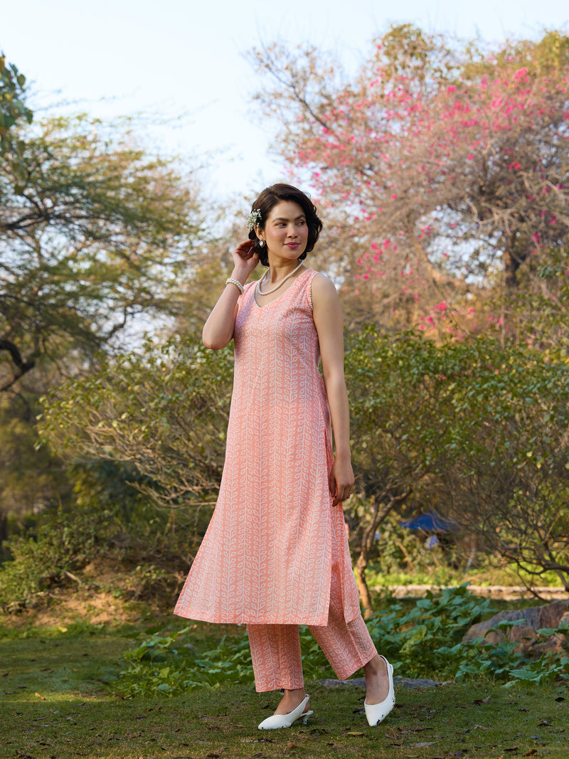 Khushal K Women Printed Regular Pure Cotton peach Kurta & Palazzo With Dupatta