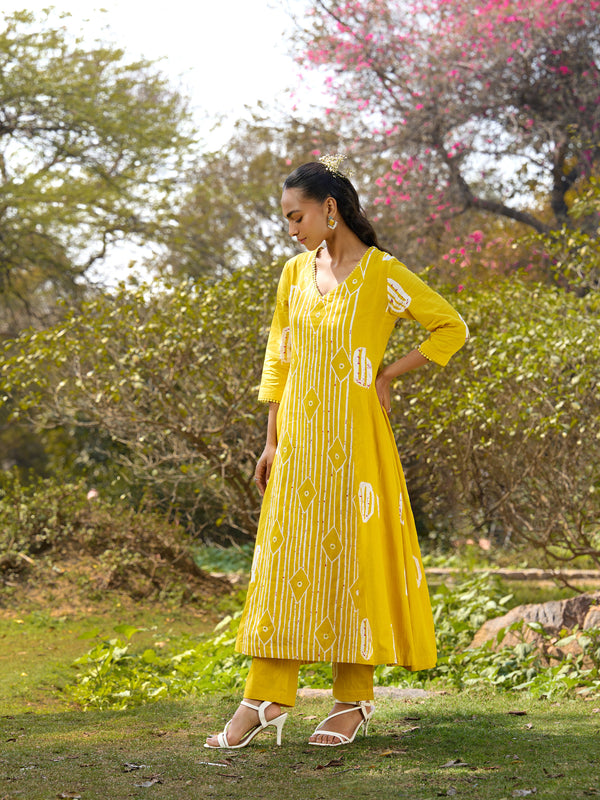Khushal K Women Printed Regular Pure Cotton yellow Kurta & Palazzo With Dupatta
