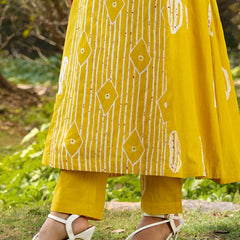 Khushal K Women Printed Regular Pure Cotton yellow Kurta & Palazzo With Dupatta