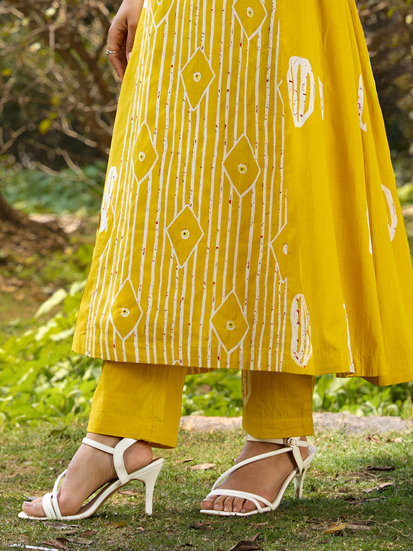 Khushal K Women Printed Regular Pure Cotton yellow Kurta & Palazzo With Dupatta