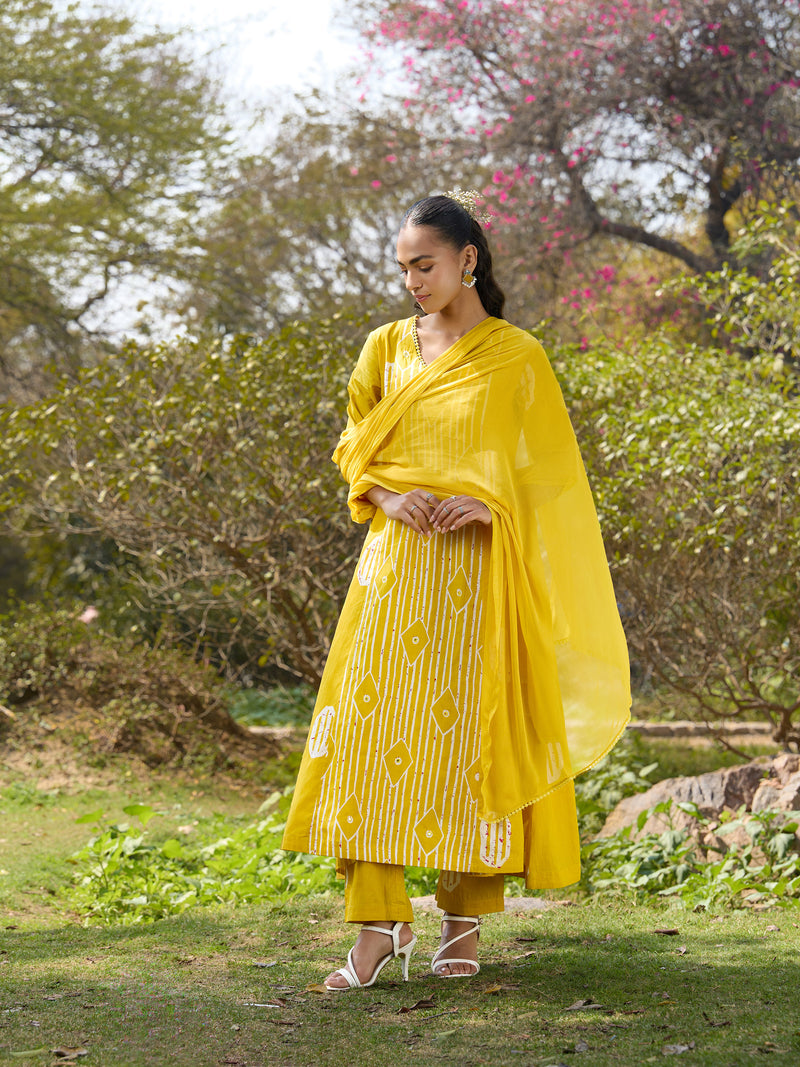 Khushal K Women Printed Regular Pure Cotton yellow Kurta & Palazzo With Dupatta