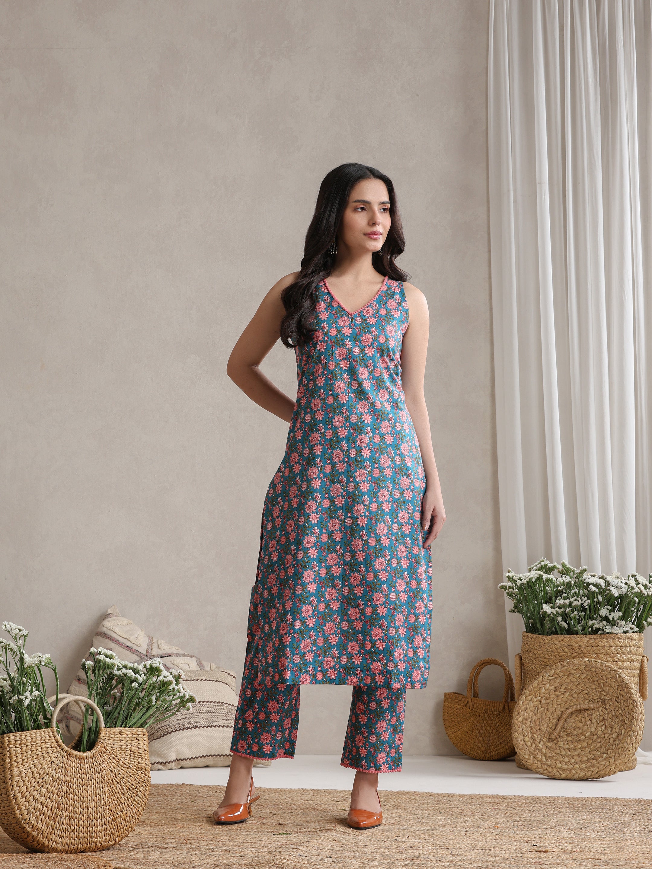 Floral Printed V-Neck Pure Cotton Kurta With Palazzos